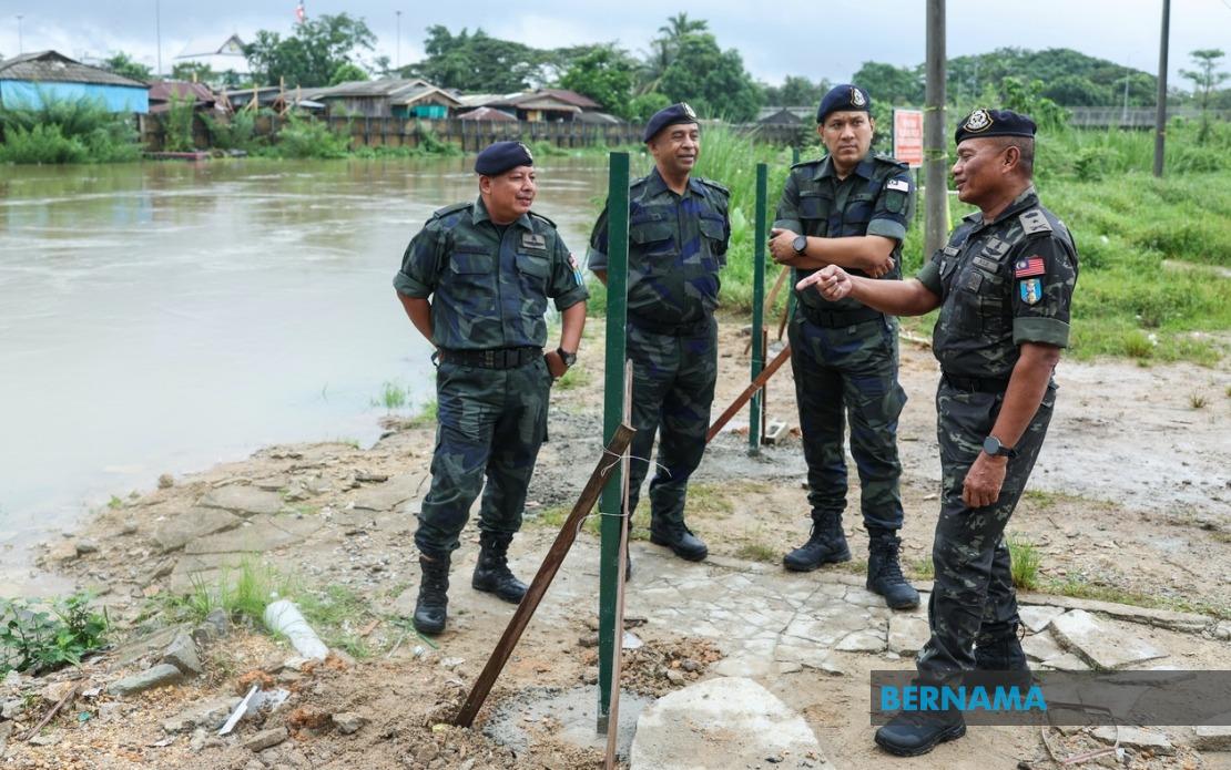 Smuggling Syndicates Deploy Smaller Groups to Outwit Border Patrols
