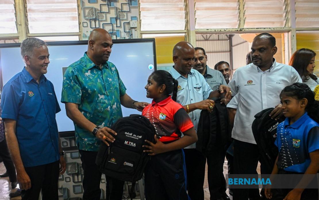 Locals Must Have Job Priority Before Foreign Workers Are Hired, Says Ramanan