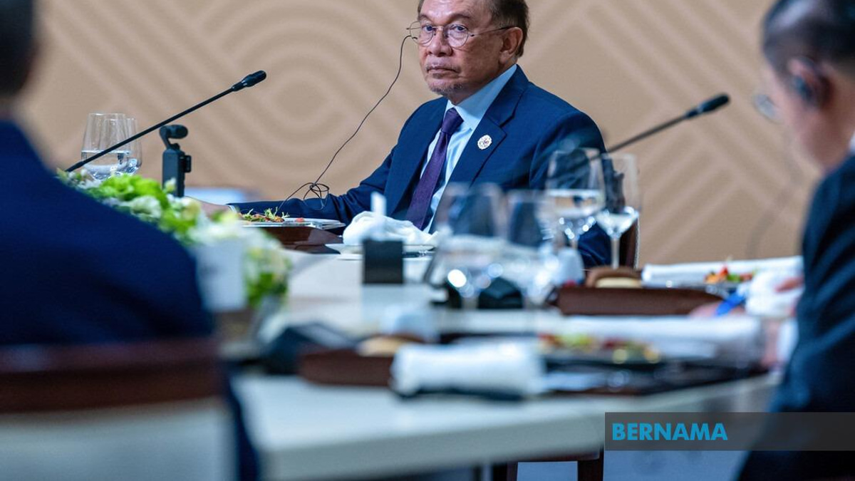 ASEAN, SCO Must Combine Forces on Transnational Crime and Energy, Says PM Anwar