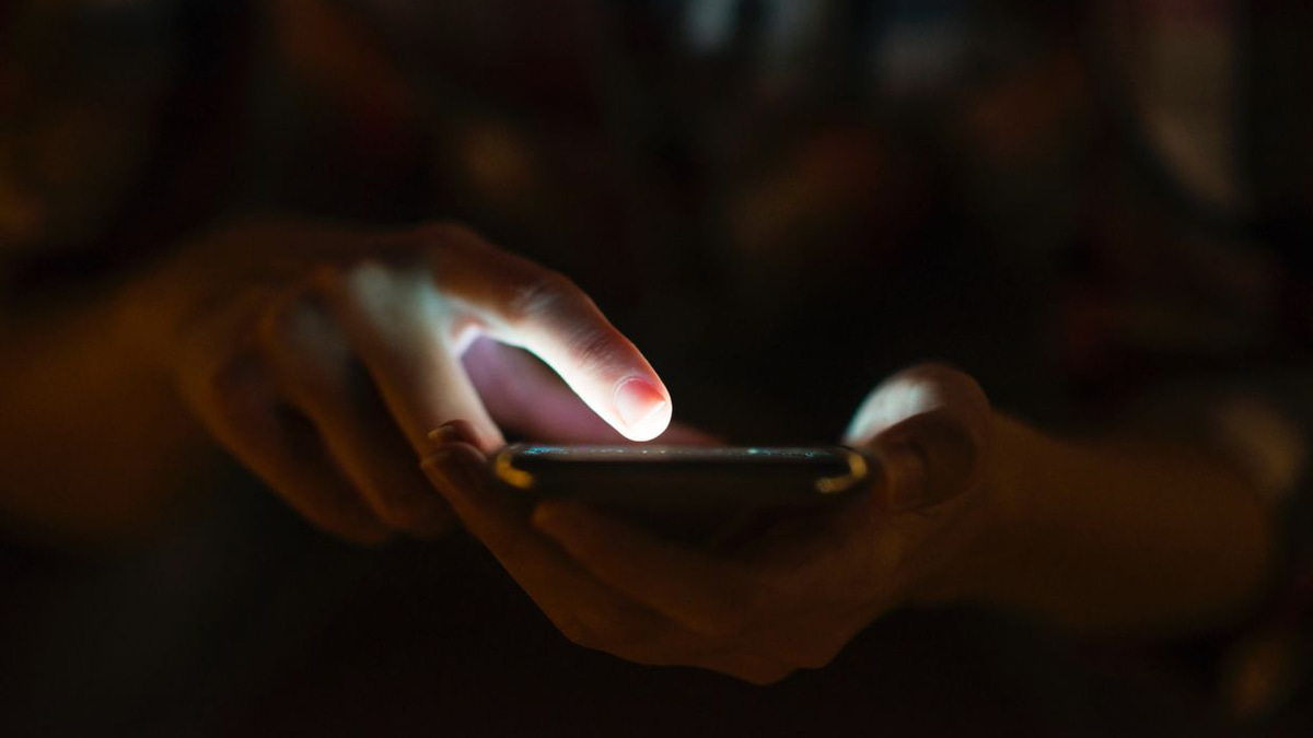 Malaysia's Social Media Ban for Under-16s: Experts Debate Mental Health Benefits Against Real-World Costs