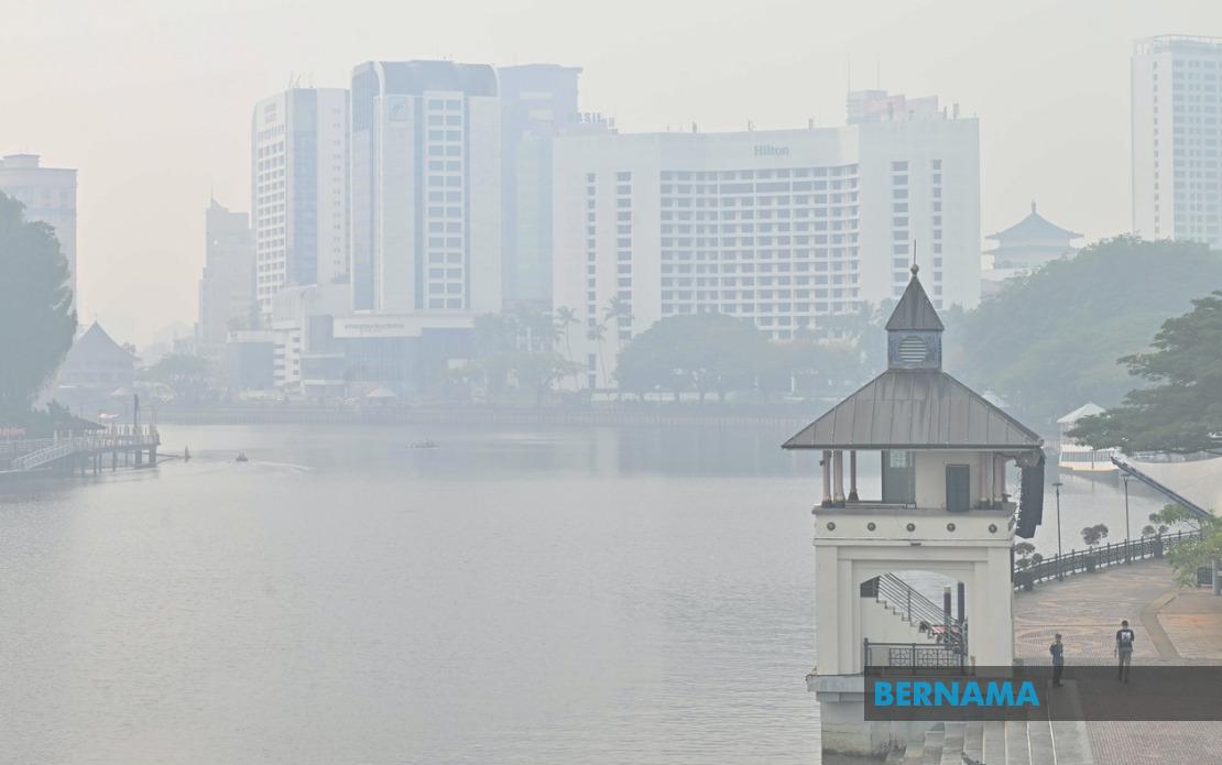 ASEAN Must Strengthen Regional Haze Agreement with Enforceable Action Plan, Says Lee Lam Thye