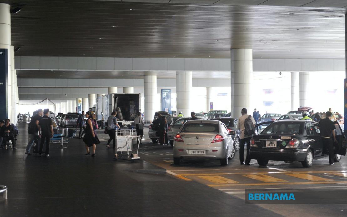 JPJ Ramps Up KLIA Operations to Crush Illegal Airport Taxi Touts
