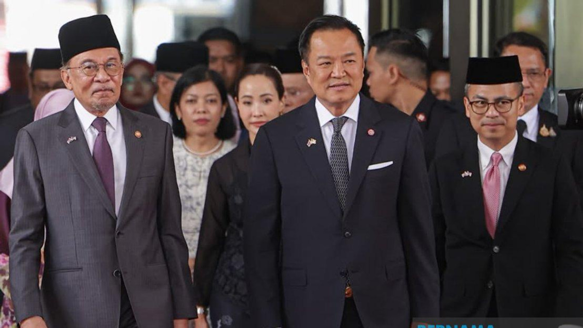 Anwar and Anutin Chart Closer Ties Between Malaysia and Thailand