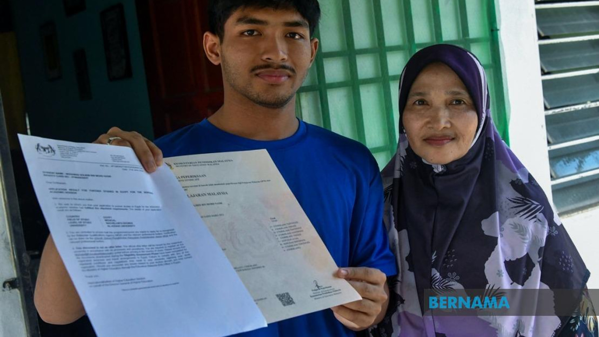 MARA Rescue Opens Door for Kelantan Medical Student to Pursue Al-Azhar Dream