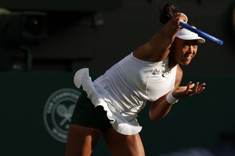 Osaka Dismantles Top Seed Sabalenka at Wimbledon; Djokovic Advances Despite Struggles