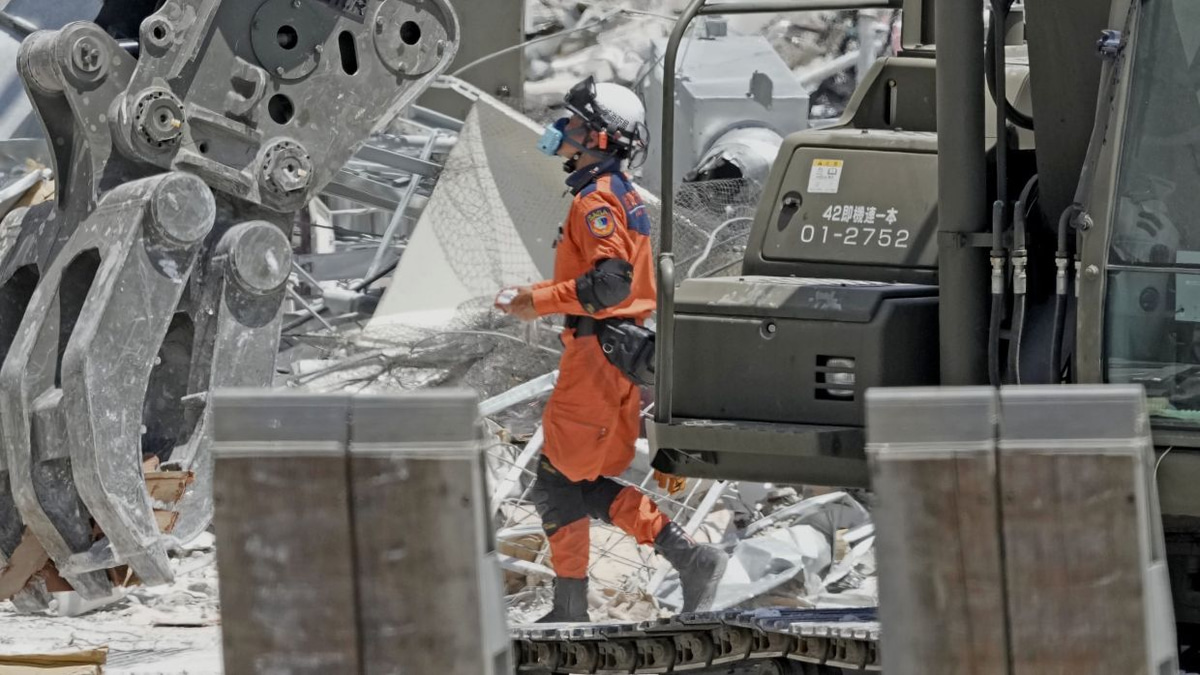 LPG Leak Likely Triggered Japan's Kumamoto Mall Blast, Officials Say