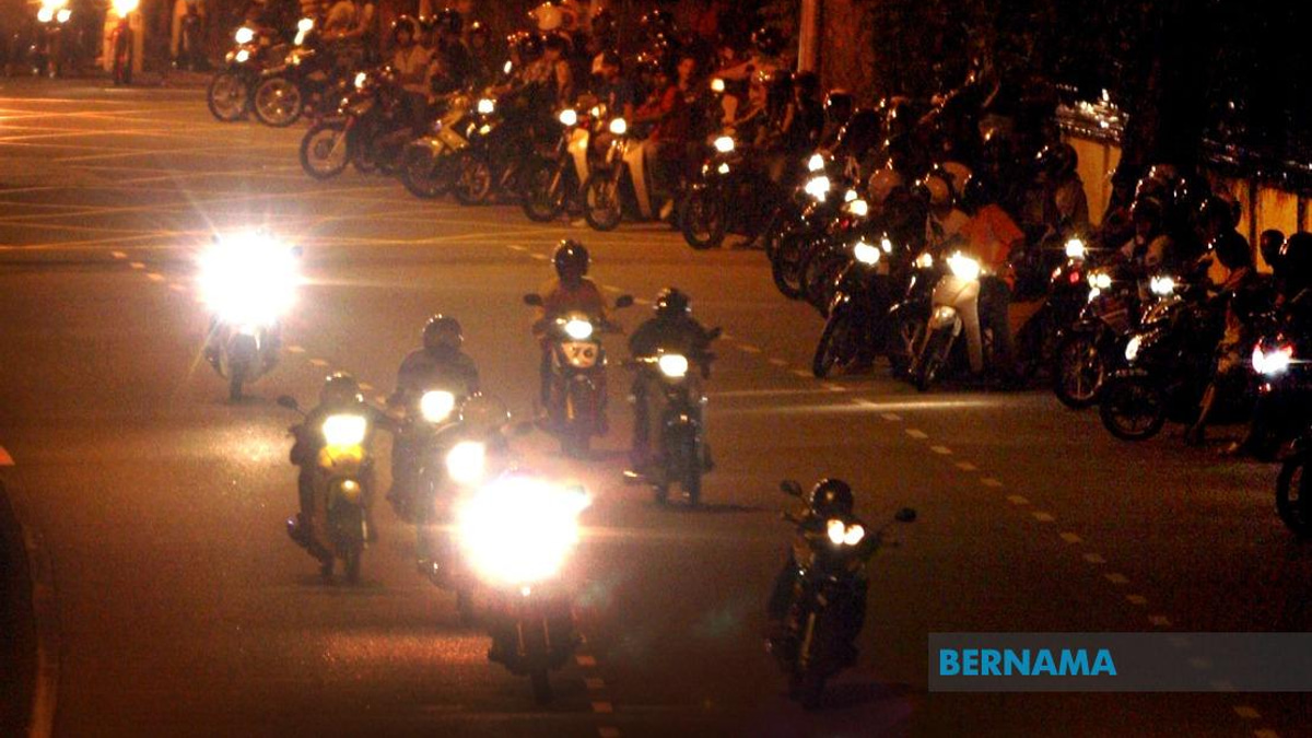 Parliament Pushes Tough Stance on Street Racing with Licence Revocation and Rehabilitation Plans