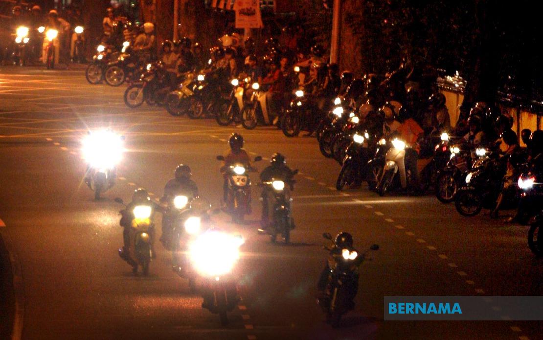 Parliament Pushes Tough Stance on Street Racing with Licence Revocation and Rehabilitation Plans