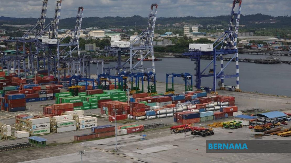 Bintulu Port handover signals deeper MA63 implementation, says Mustapha