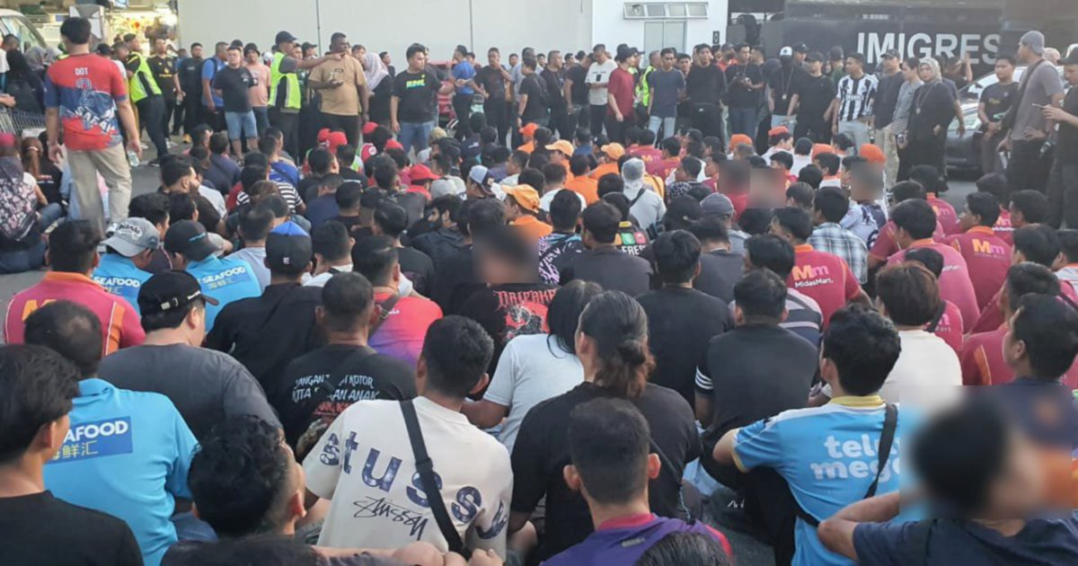 Immigration Crackdown Uncovers Four-Year Passport Fraud Scheme in Johor