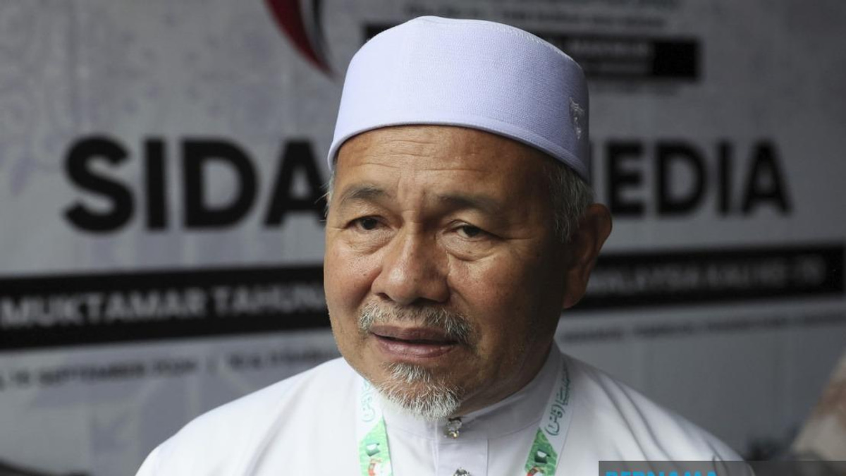 Anwar Demands Public Apology From PAS Deputy Over Alleged Defamatory Statements