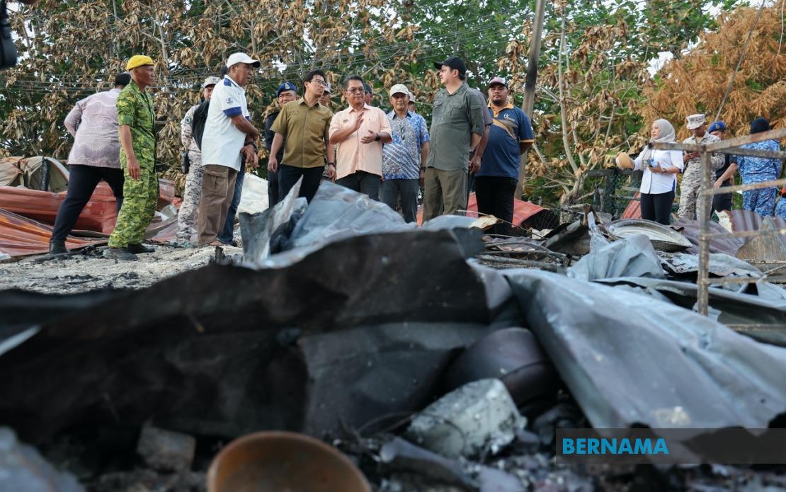 Federal Government Mobilises Aid For Pulau Nunuyan Fire Victims in Sabah