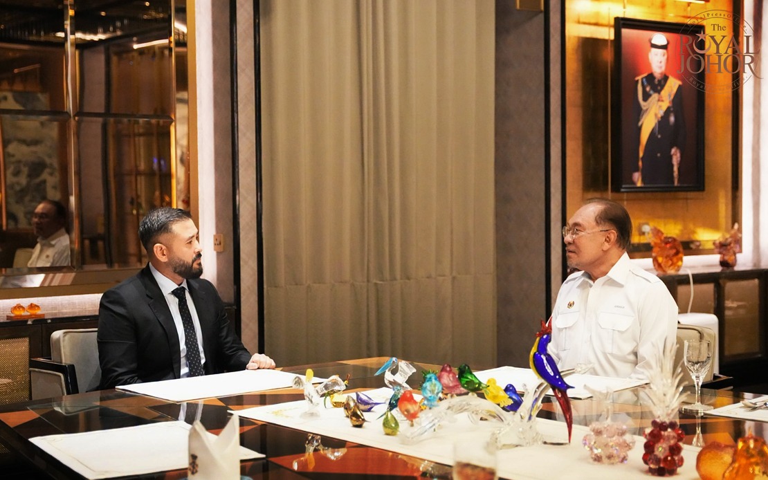 PM Anwar Thanks Johor Regent For Courtesy Call, Urges Respect For Royal Institution
