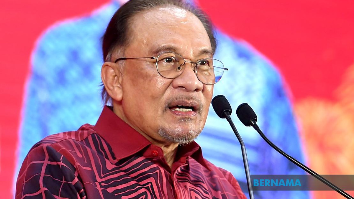PM Anwar Holds Strong Lead as Malaysia's Most Popular Political Figure, Merdeka Survey Shows