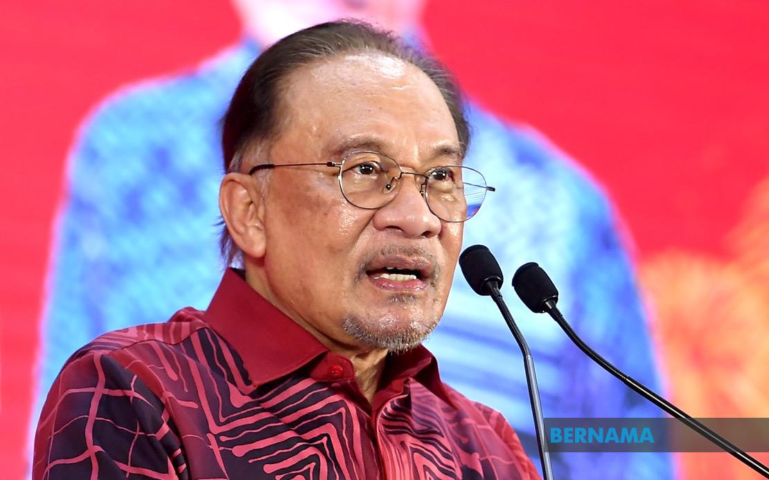 PM Anwar Holds Strong Lead as Malaysia's Most Popular Political Figure, Merdeka Survey Shows