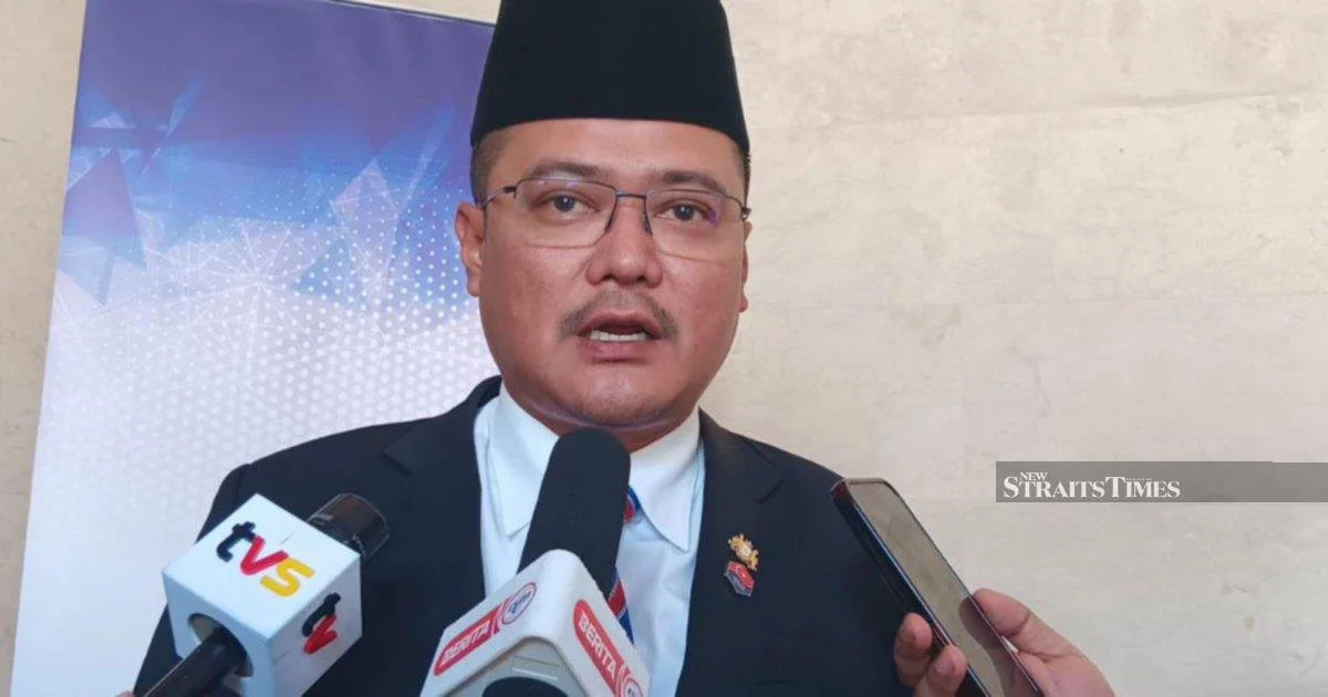 Johor BN Fires Back at Puad Over Palace Claims; Umno Youth Says Hundreds File Police Reports