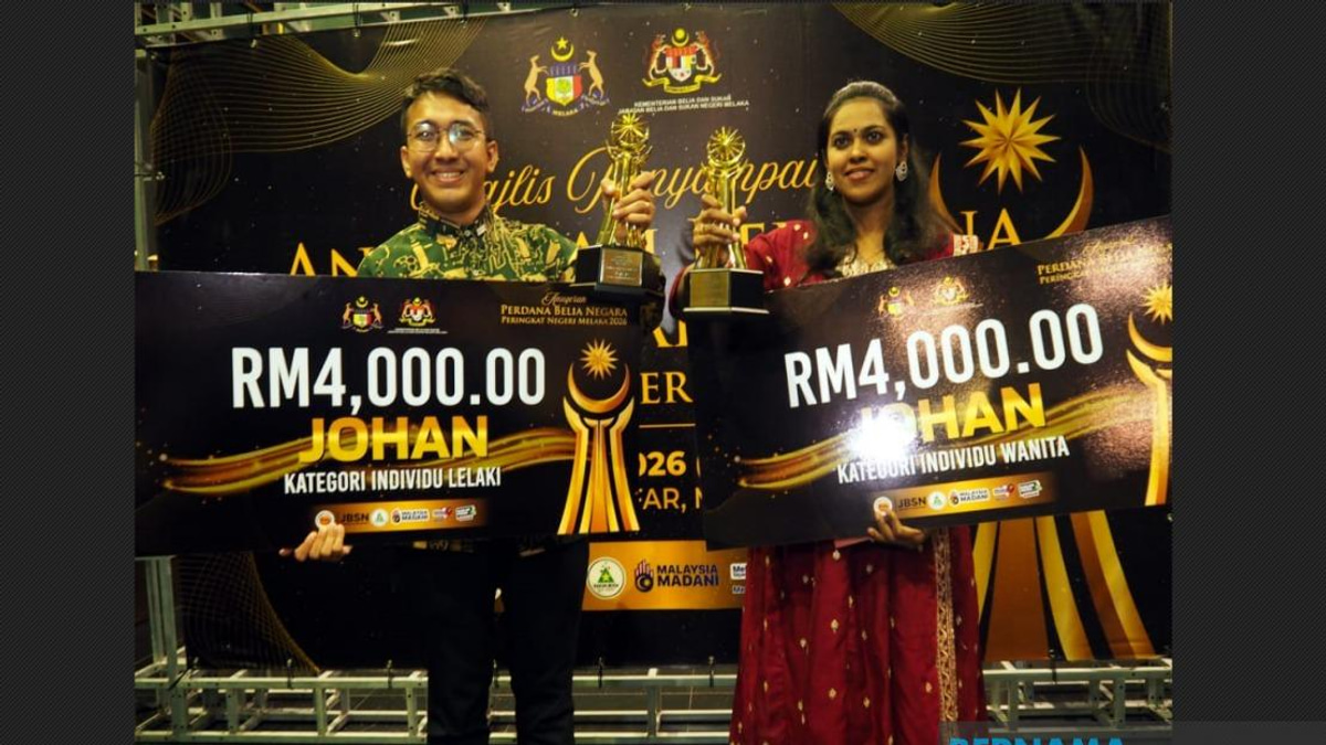 Young Syariah Lawyer and Primary Teacher Recognised for Community Leadership at Melaka Youth Awards