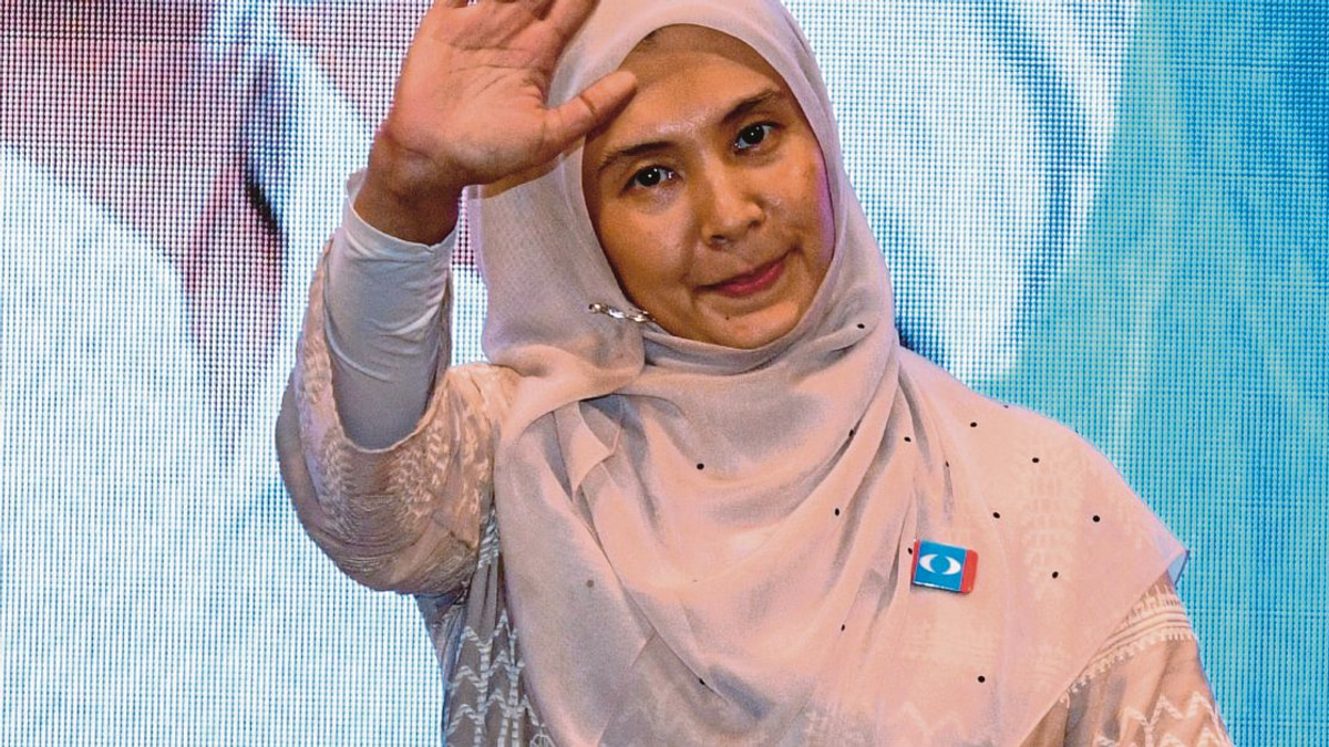 PKR Leadership Caught Off Guard by Nurul Izzah's Sudden Resignation