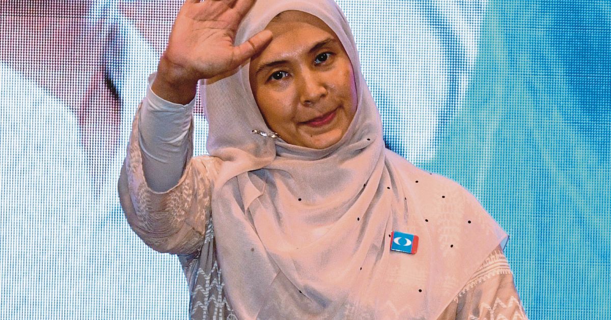 PKR Leadership Caught Off Guard by Nurul Izzah's Sudden Resignation