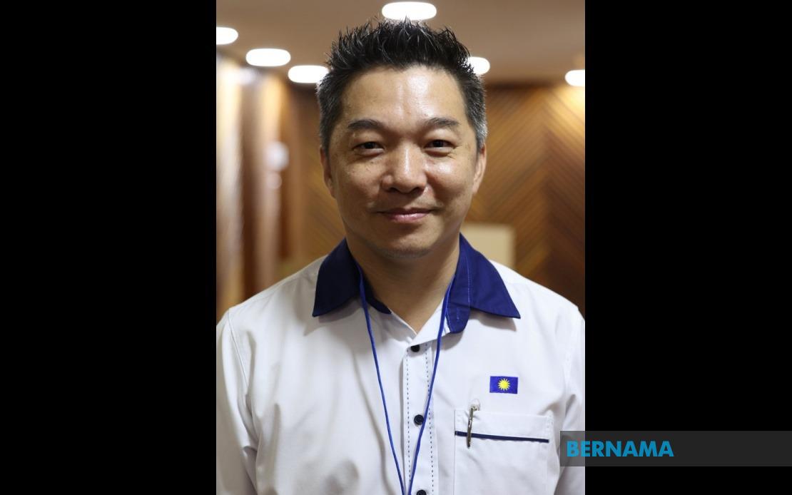Bong Seng Heng Leans on Council Record in Fight for Stulang Seat