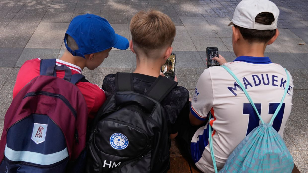 Australia to Toughen Social Media Ban for Children After Early Law Proves Ineffective