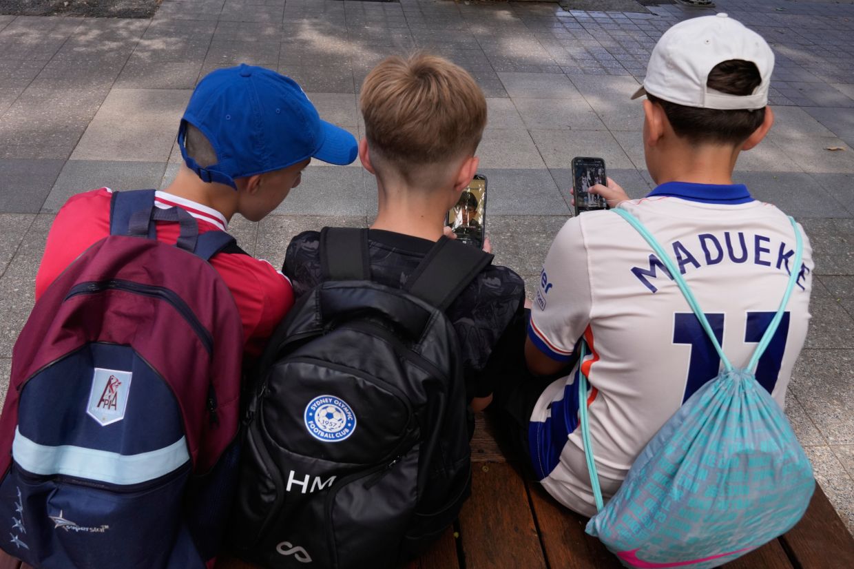 Australia to Toughen Social Media Ban for Children After Early Law Proves Ineffective