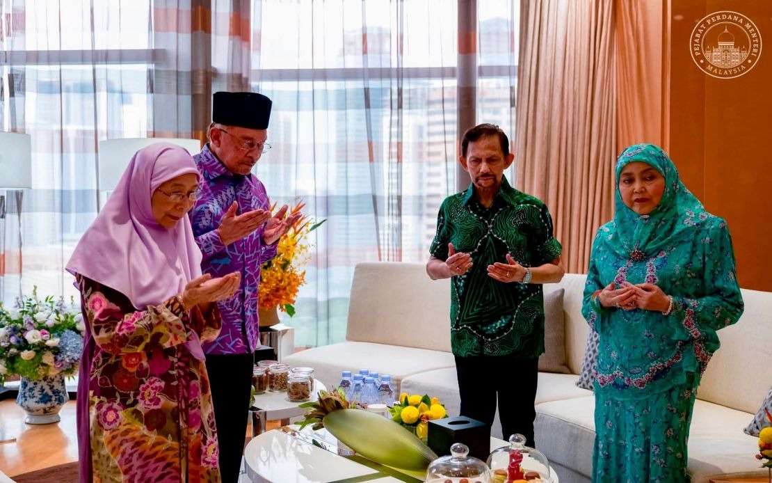 Anwar Extends Birthday Greetings to Brunei's Sultan Hassanal Bolkiah on 80th Milestone