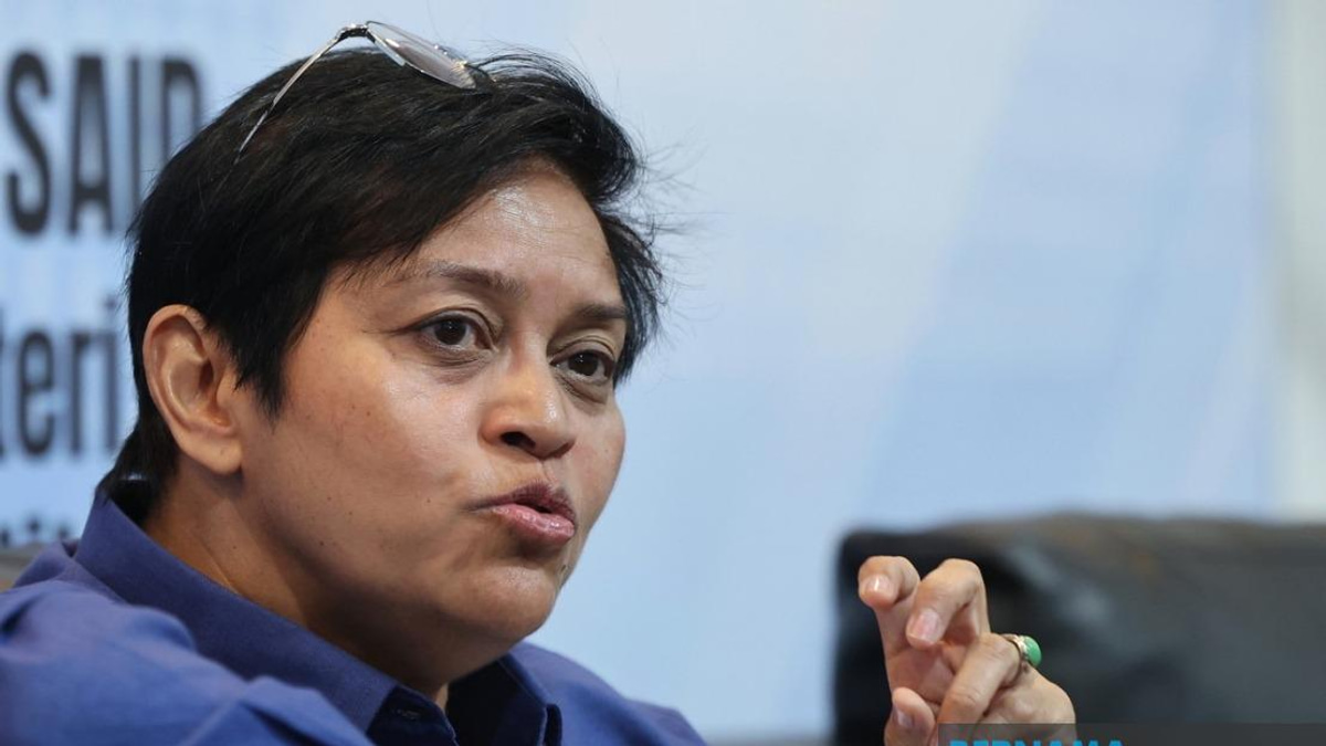 State Political Deals Do Not Undermine Federal Unity Government, Says Azalina