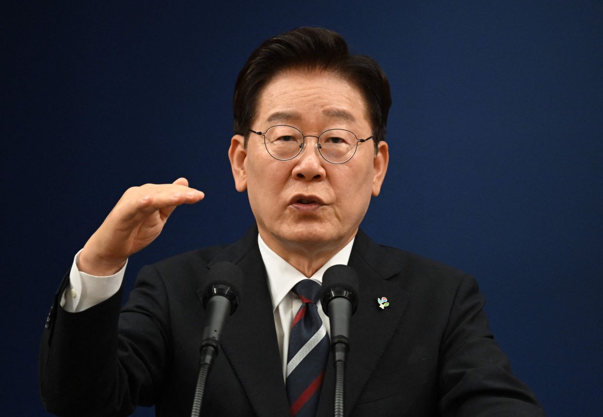 South Korea's President Lee Jae Myung faces historic approval slump as public sentiment shifts