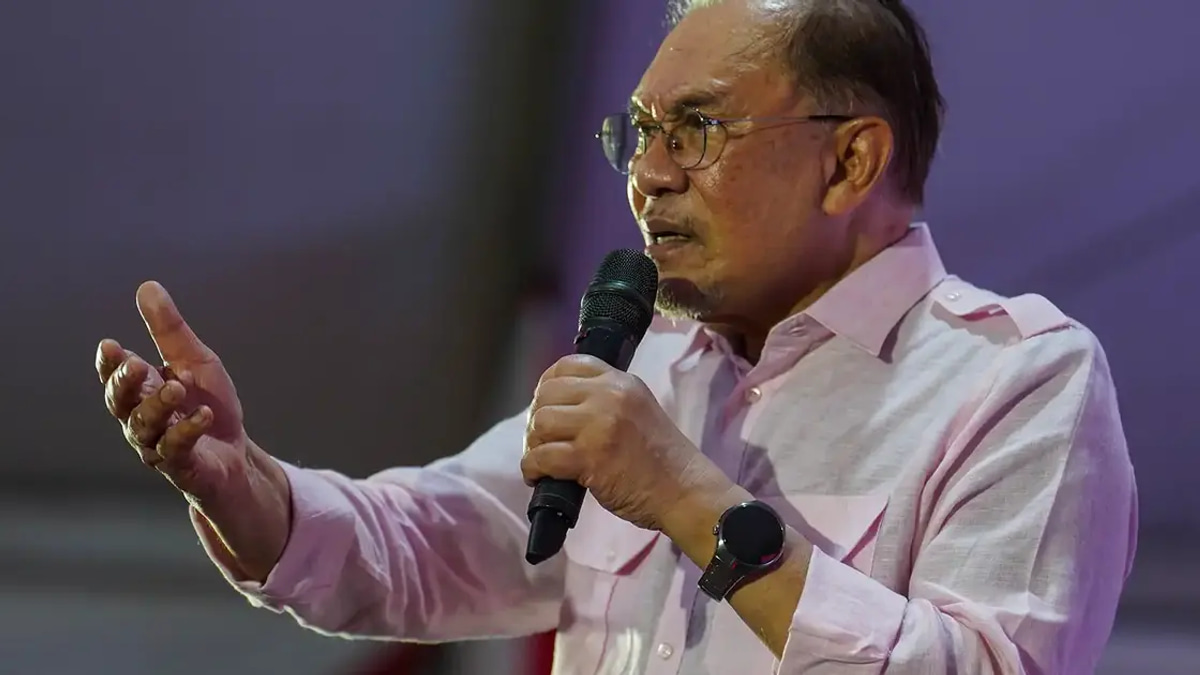 Anwar Clarifies Subang and PJ Allocations Are for Public Projects, Not Political Gain