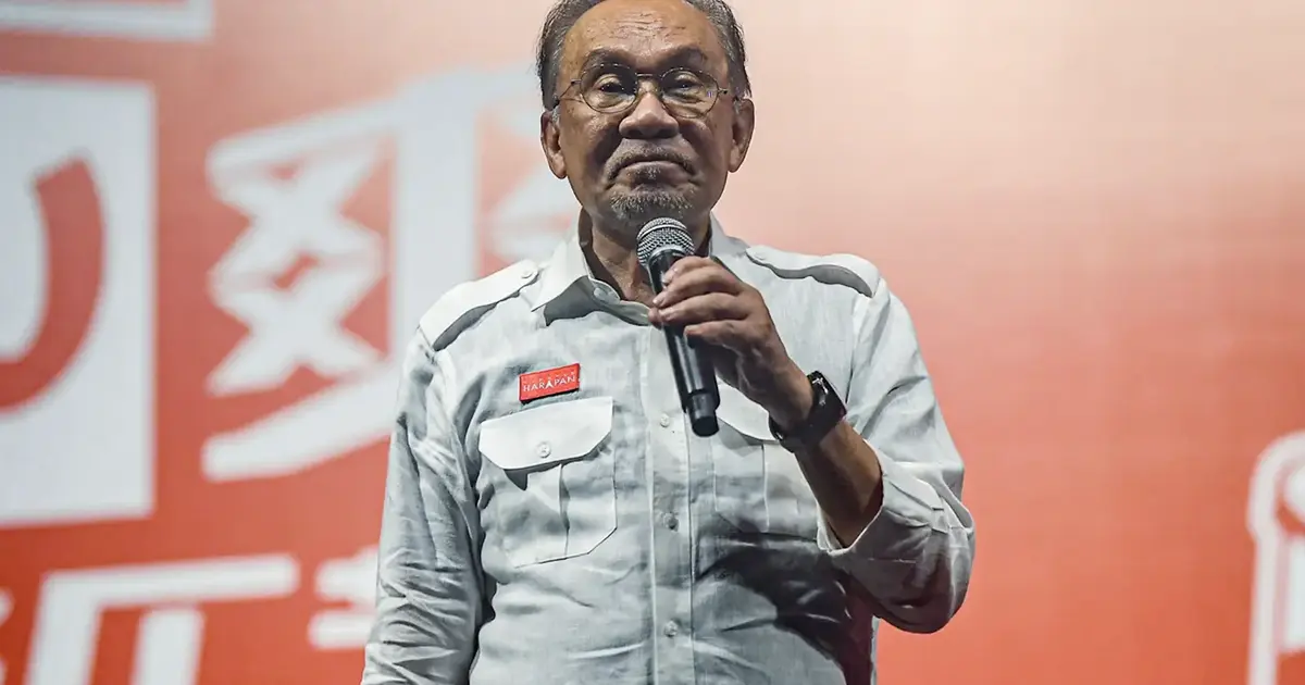 Anwar Calls for Unity and Continued Service After Johor State Election
