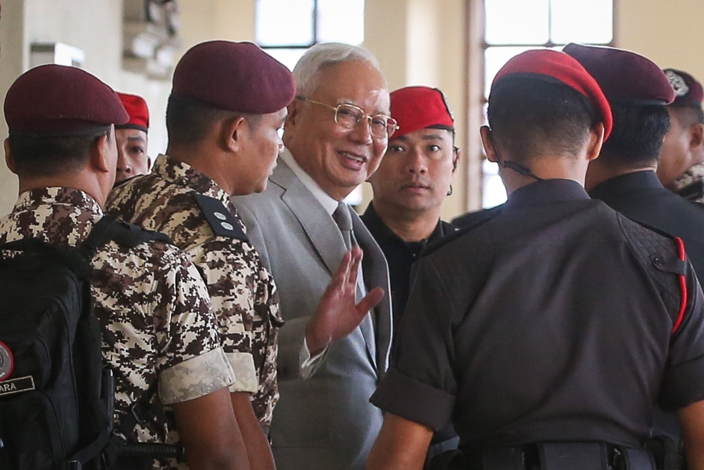 Former Prime Minister Najib to Undergo Heart Procedure at Serdang Hospital