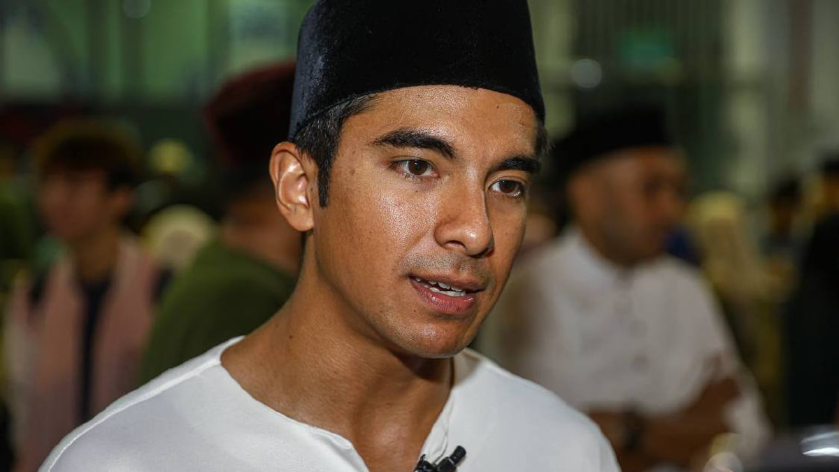 Syed Saddiq Leaves Fate to God as Federal Court Ruling Nears