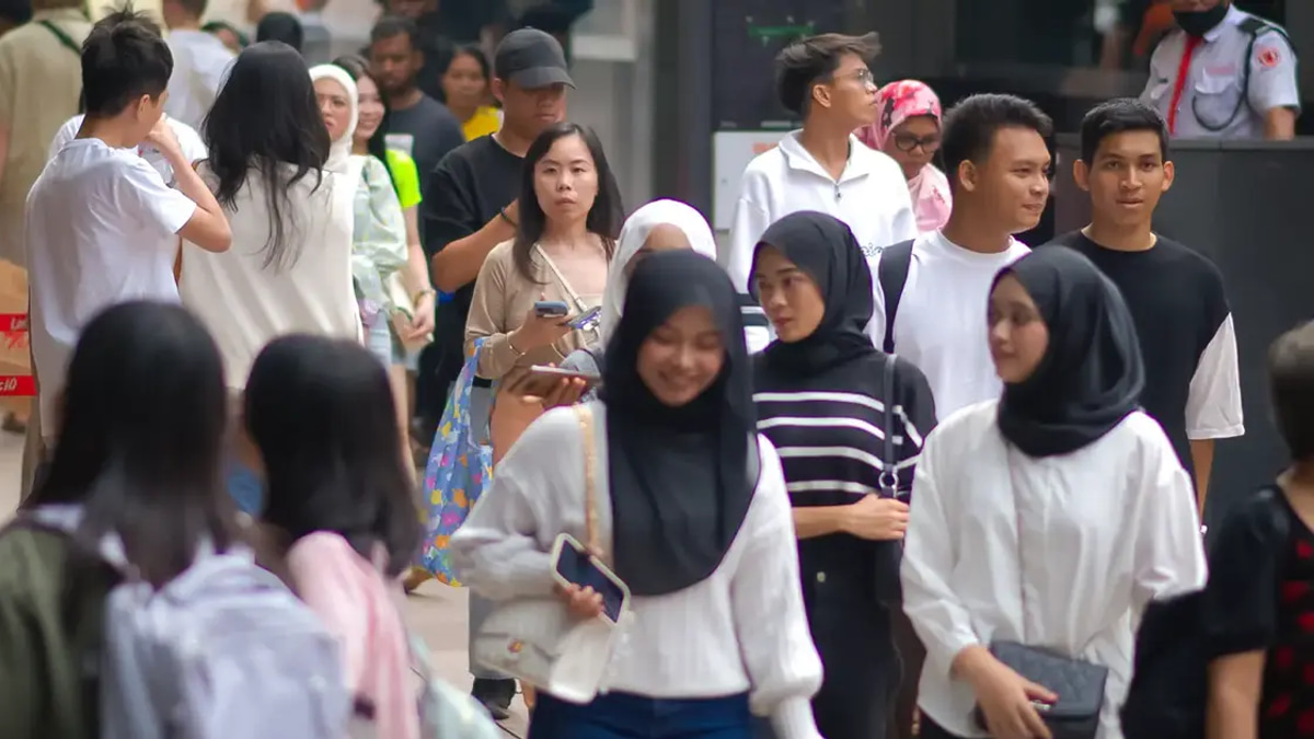 Johor Youth Demand Action on Jobs, Wages and Housing, Not Sentiment