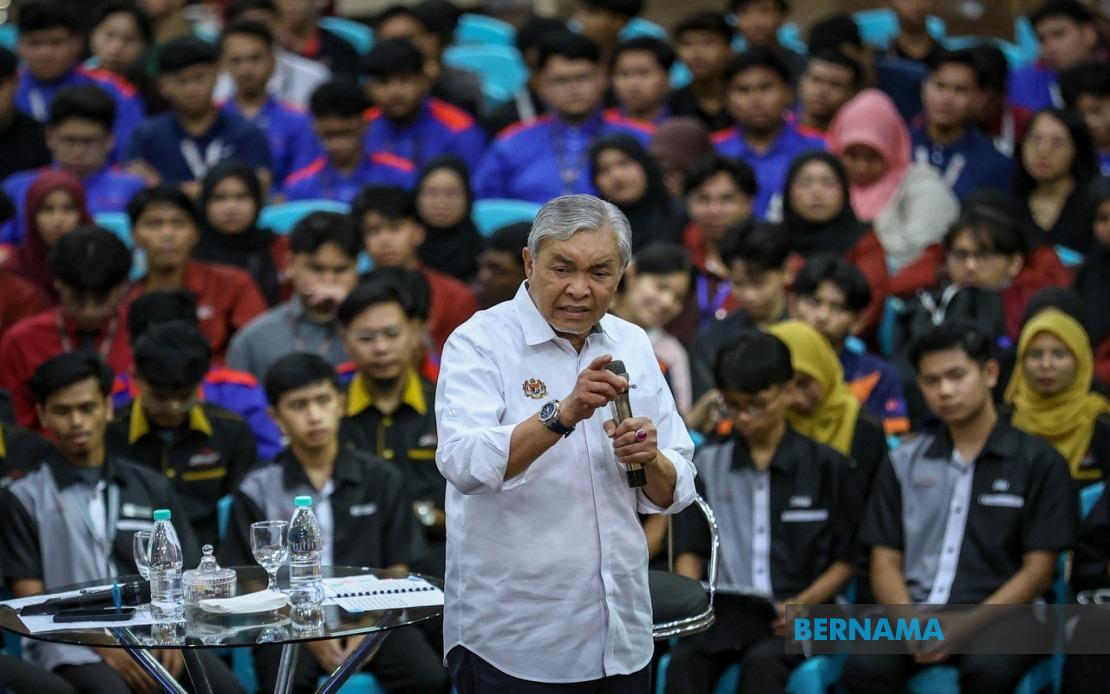 DPM Zahid Calls for Gig Workers to Embrace TVET Training Amid Upskilling Drive