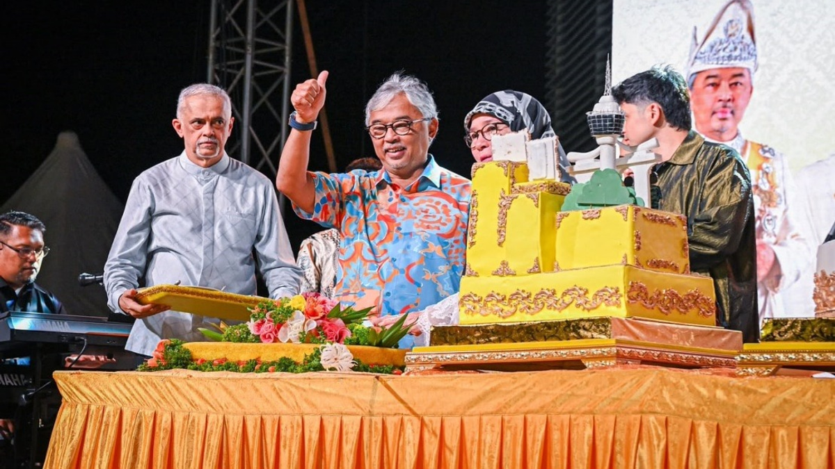 Sultan Abdullah and Tengku Ampuan Grace Kuantan 188 Festival Celebrations