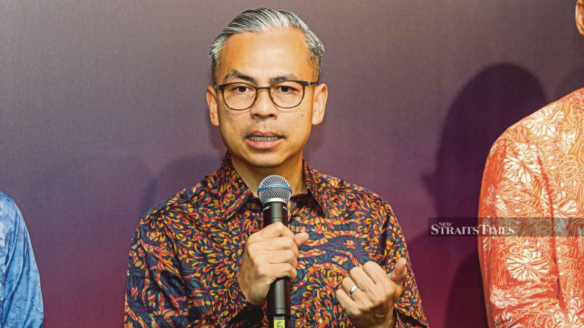 Fahmi: State-Level Coalition Shifts Won't Destabilise Federal Unity Government