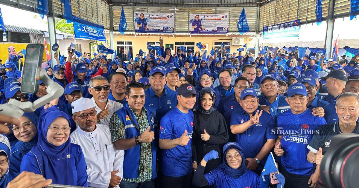 PAS Division Chiefs Attend BN Rally in Batu Pahat, Signalling Deepening Umno Ties Before Johor Poll