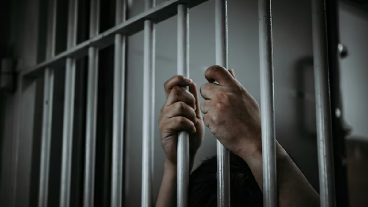 Indonesian Maid Sentenced to Life Imprisonment for Killing Employer's Father in Singapore