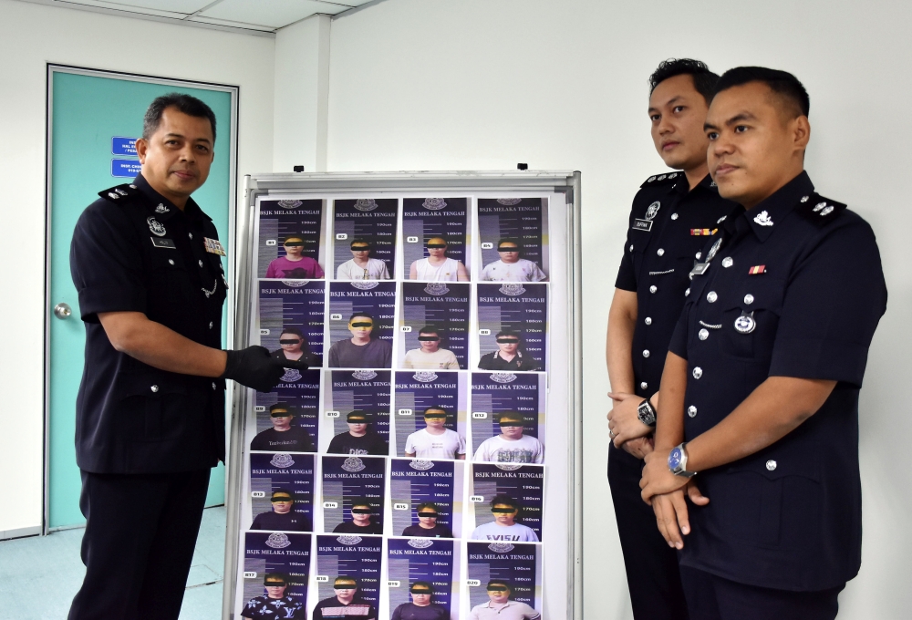 Police dismantle cross-border investment fraud ring, arrest 21 Chinese nationals in Melaka