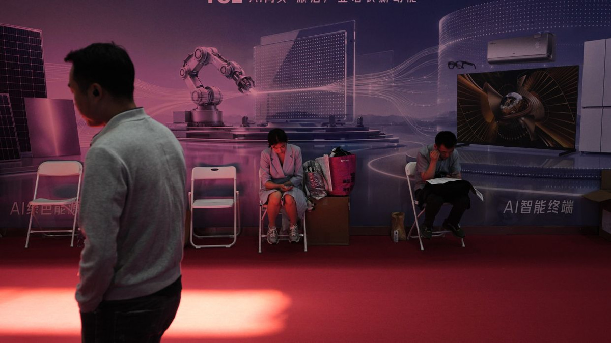China's AI Revolution Reshapes the Job Market as Workers Grapple with Displacement Fears