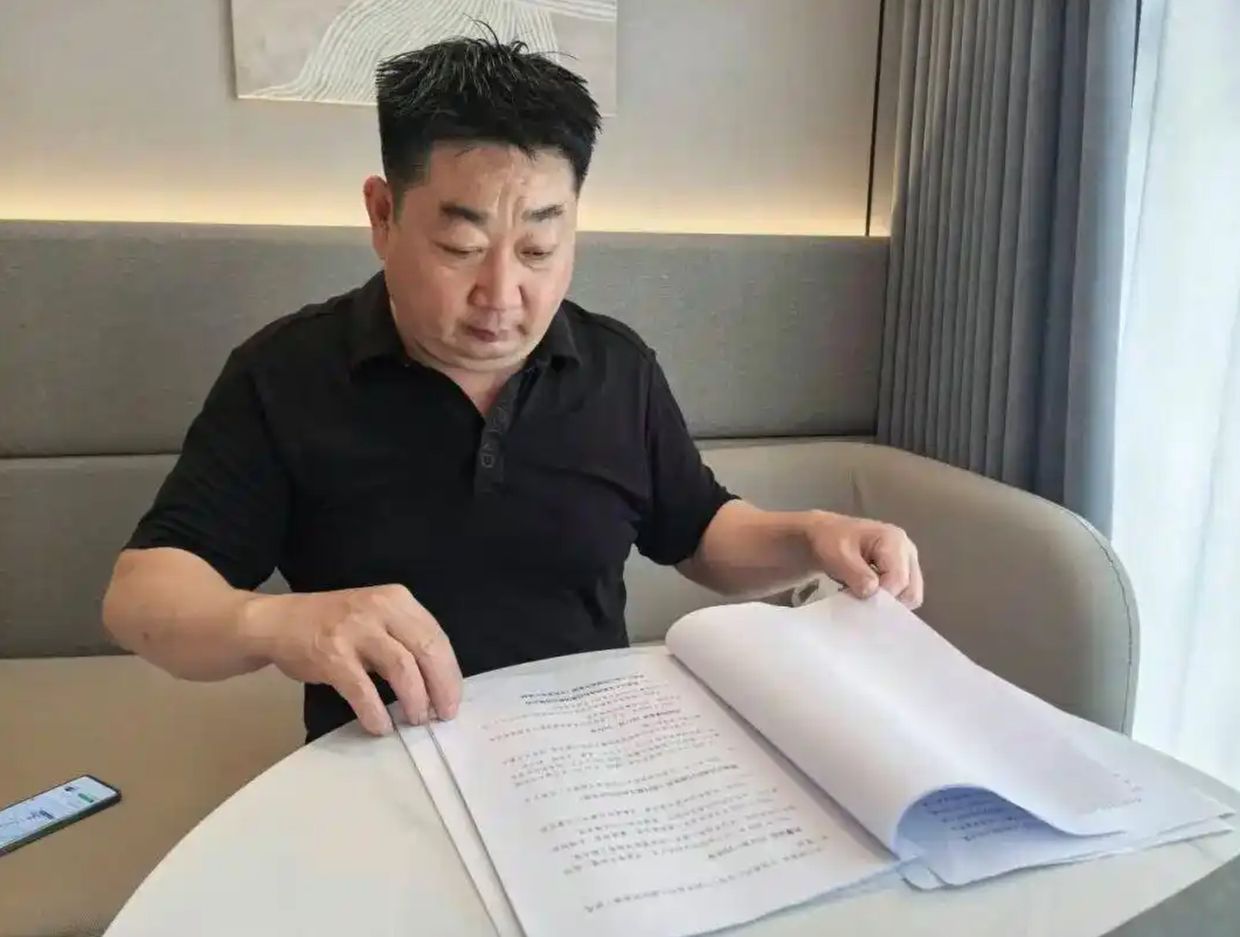Chinese Father Sues Gaming Giants Over Son's Addiction, Seeks Regulatory Overhaul