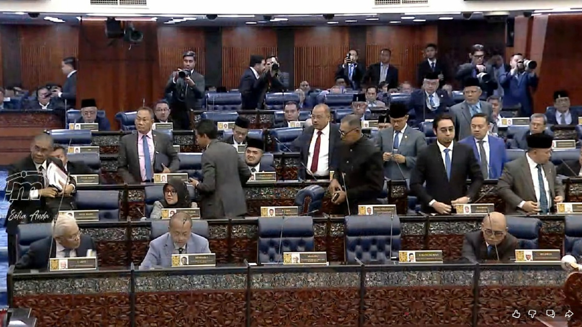 Opposition MPs stage Dewan Rakyat walkout amid Tabung Haji RCI debate dispute