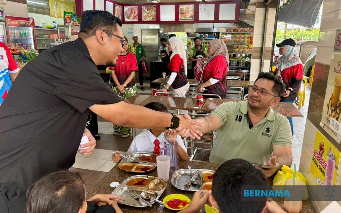 Kempas PH Candidate Pledges Skills Training and Healthcare Upgrades in Johor Poll