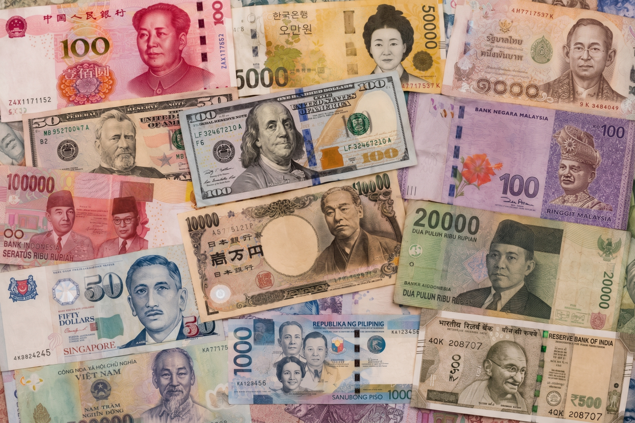 Asian Markets Rocked by Middle East Tensions as SK Hynix Crash Triggers Seoul Selloff