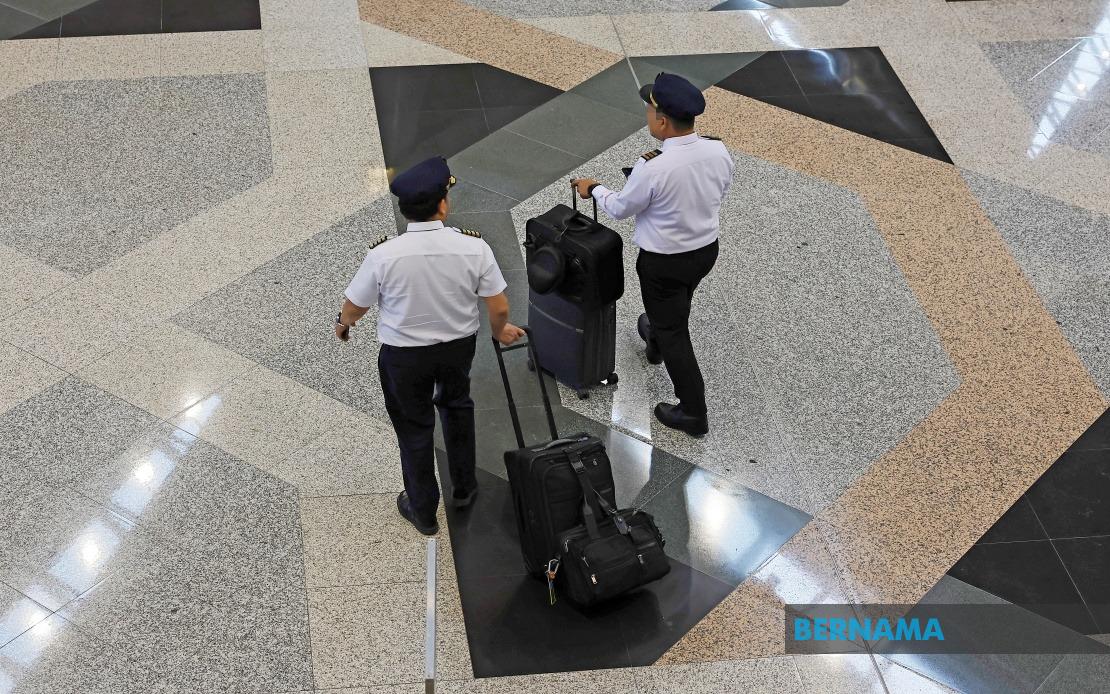 Security Screening at KLIA Must Be Reviewed, Says Lee Lam Thye After Pilot's Drug Arrest