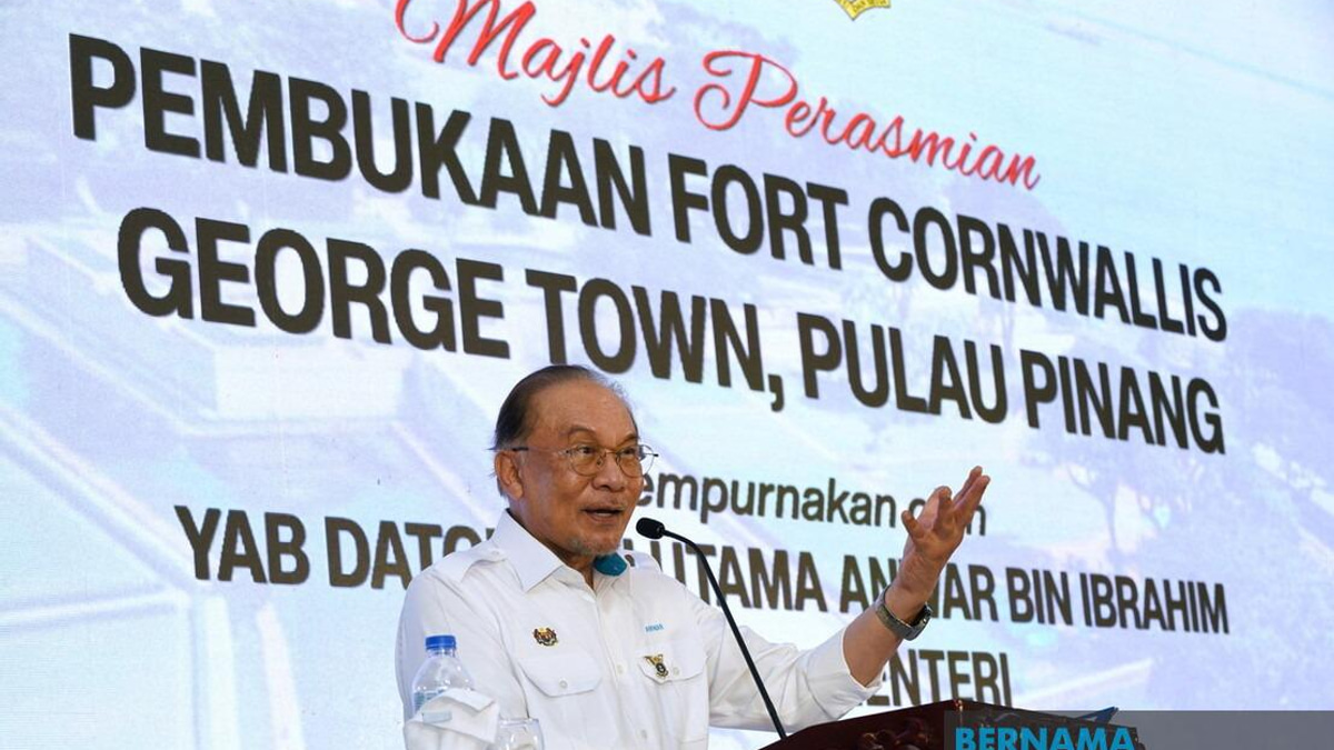 Historical Sites Must Teach Lessons of Independence, Not Just Draw Tourists, Says PM Anwar