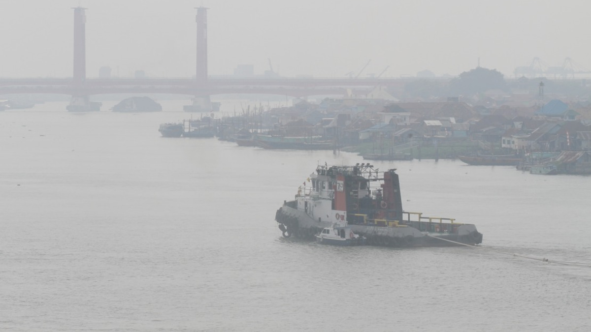 Indonesia, Malaysia Step Up Haze Coordination With Weather Modification Plan
