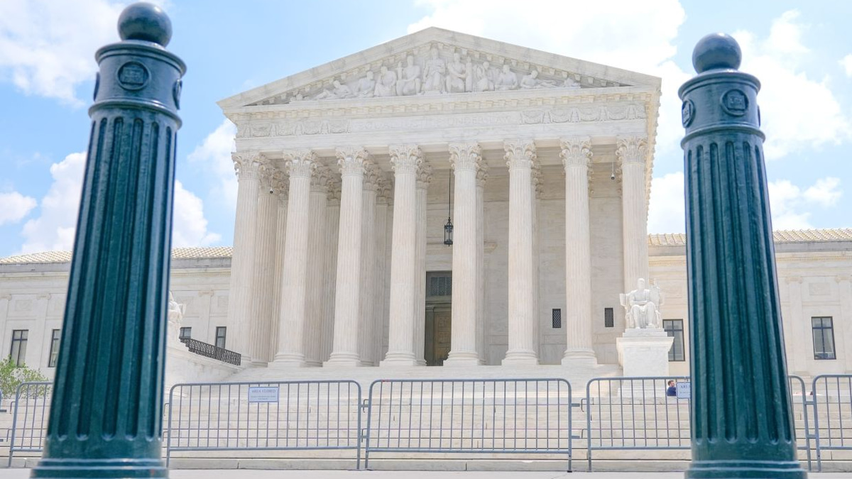 US Supreme Court Allows Texas Age Verification Law for App Downloads to Stand