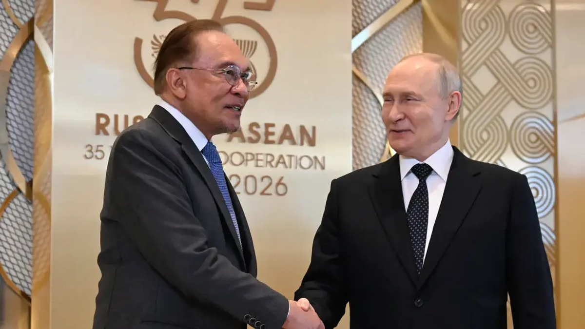 Russia Pledges Two Decades of Oil and Gas Supply to Malaysia Under Putin's Assurance